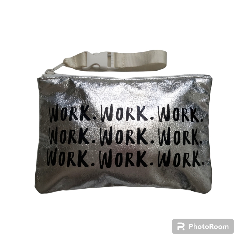 ☕ Welvenyc Silver Shimmery Cosmetic Bag with Wristlet Strap